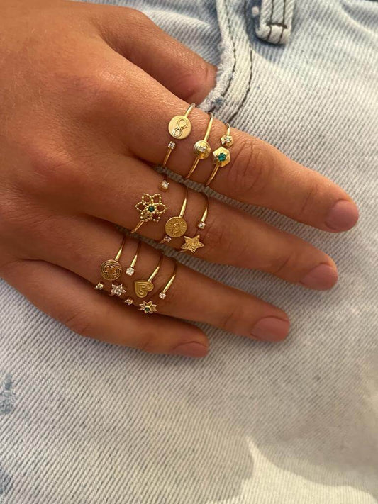 Aliança Flor Pavê com brilhante 18k