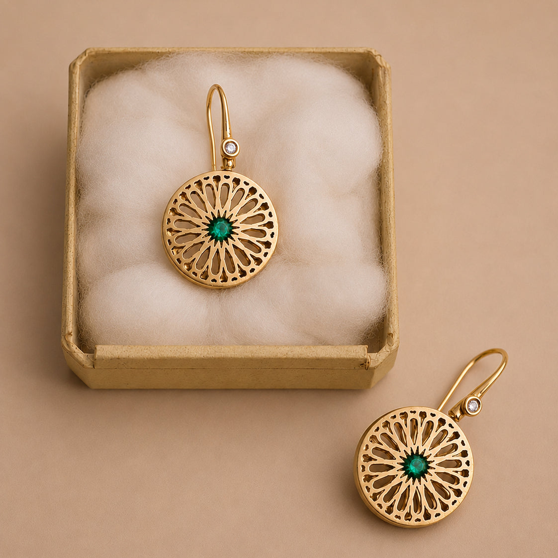 Brinco Gaudí Esmeralda 18k