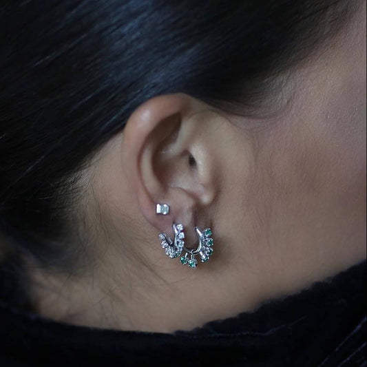 Brinco Piercing Argola Spike Flor Grande 18k