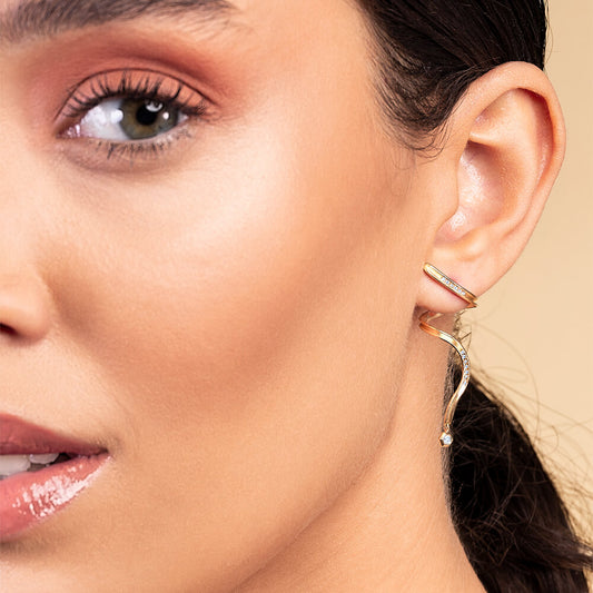 Brinco Reflexo Twist 18k
