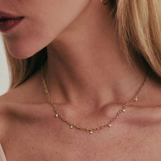 Colar Infinito com Brilhantes 18k