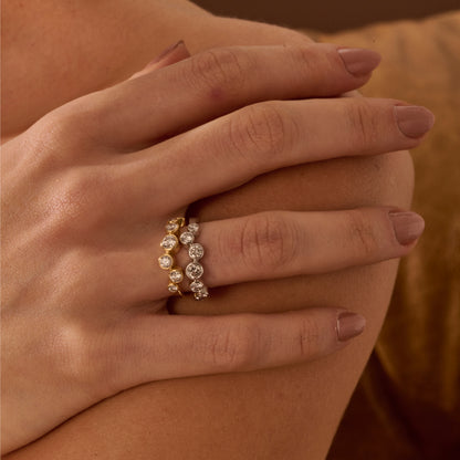 Anel Trilha Brilhantes 18k