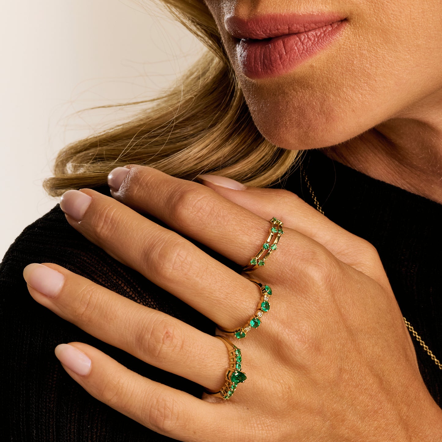 Anel Esmeraldas 18k