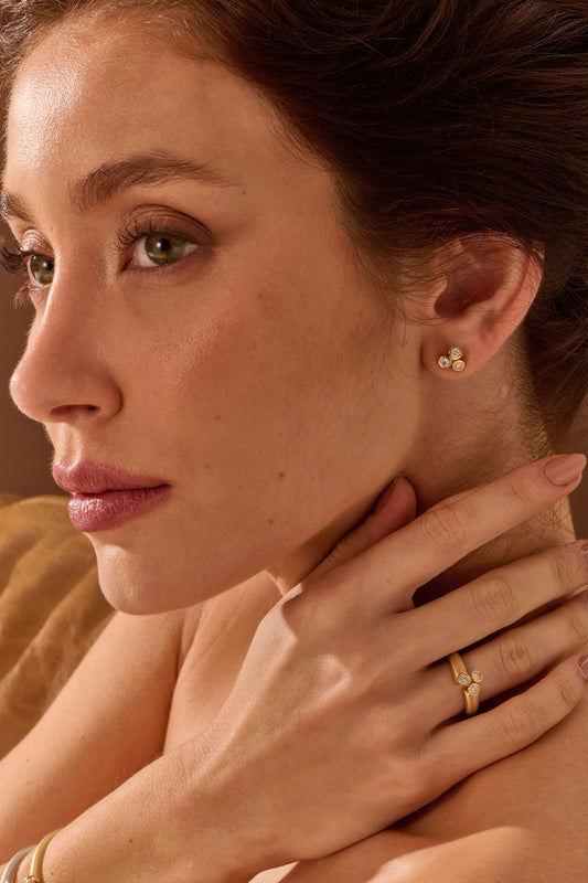 Brinco  Espeto Trilogia 18k