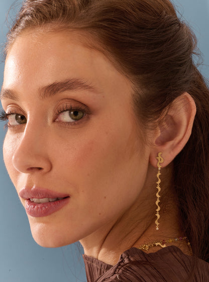 Brinco Bossa Longo 18k