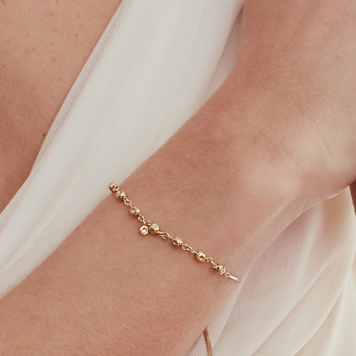 Pulseira Ajustável Bolinhas Amassadas 18k