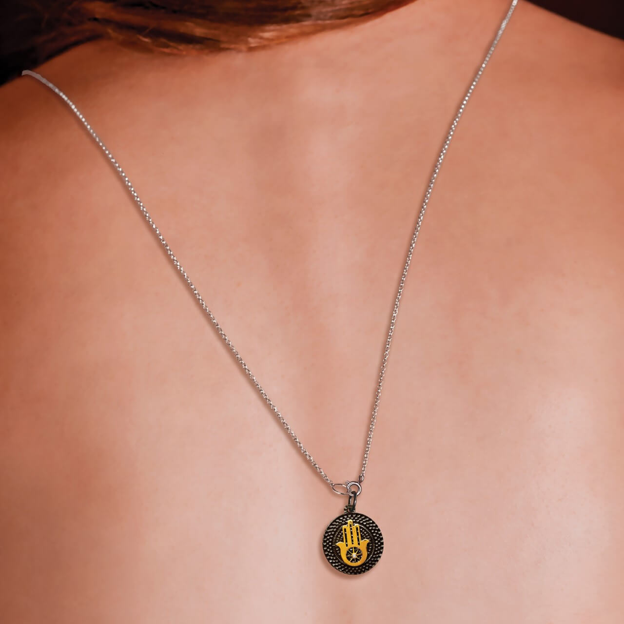 Pingente Amuleto Hamsa AG 925 e 18K