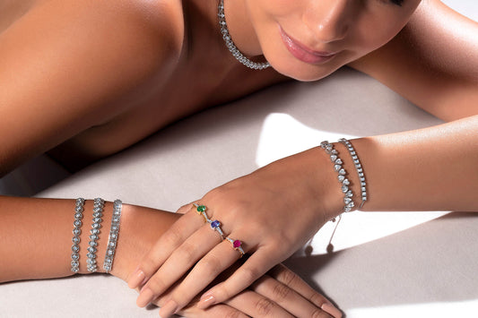 Pulseira Ajustável Filo Corações 18k