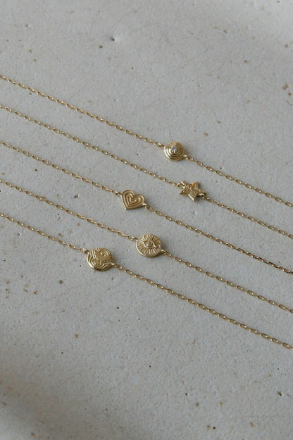 Pulseira Fina Coração Raiado 18k