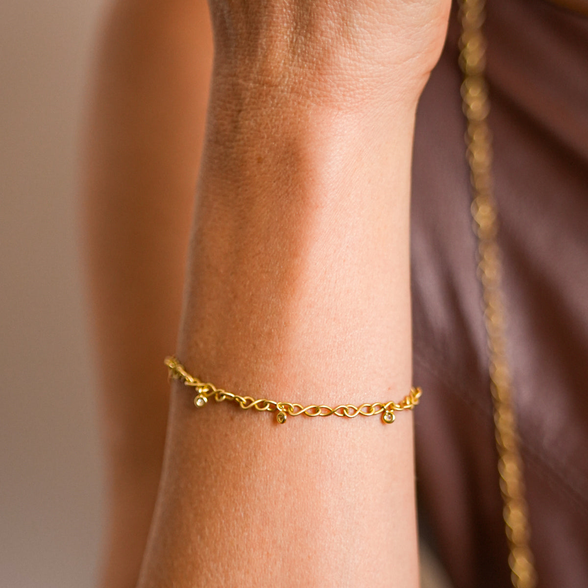 Pulseira Infinito com Brilhantes 18k