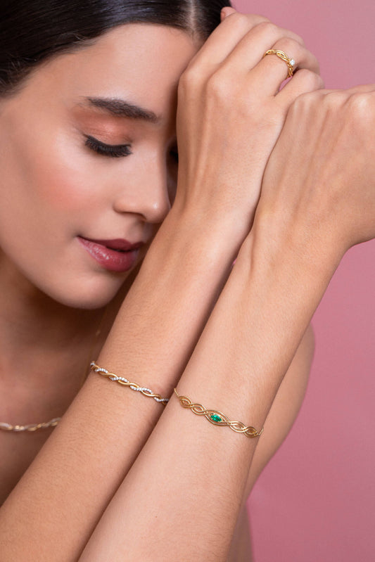 Pulseira Nós Frente Esmeralda 18k