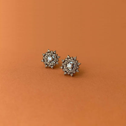 Brinco Flor Eva com Brilhantes 18k