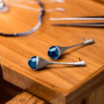 Brinco Pingo D'Água Blue 18k