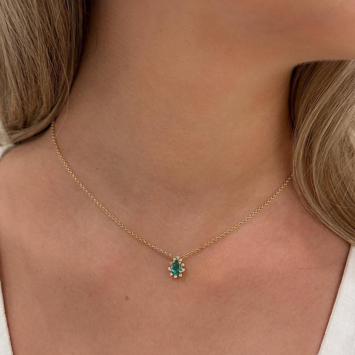 Colar Esmeralda Gota com Brilhantes 18k